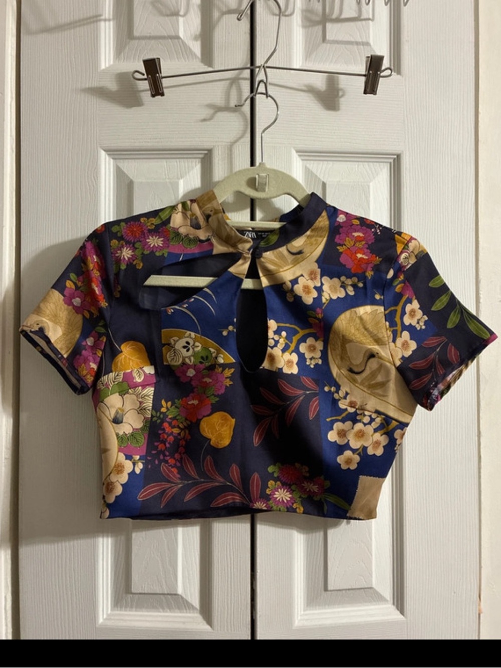 Zara Keyhole Crop Top